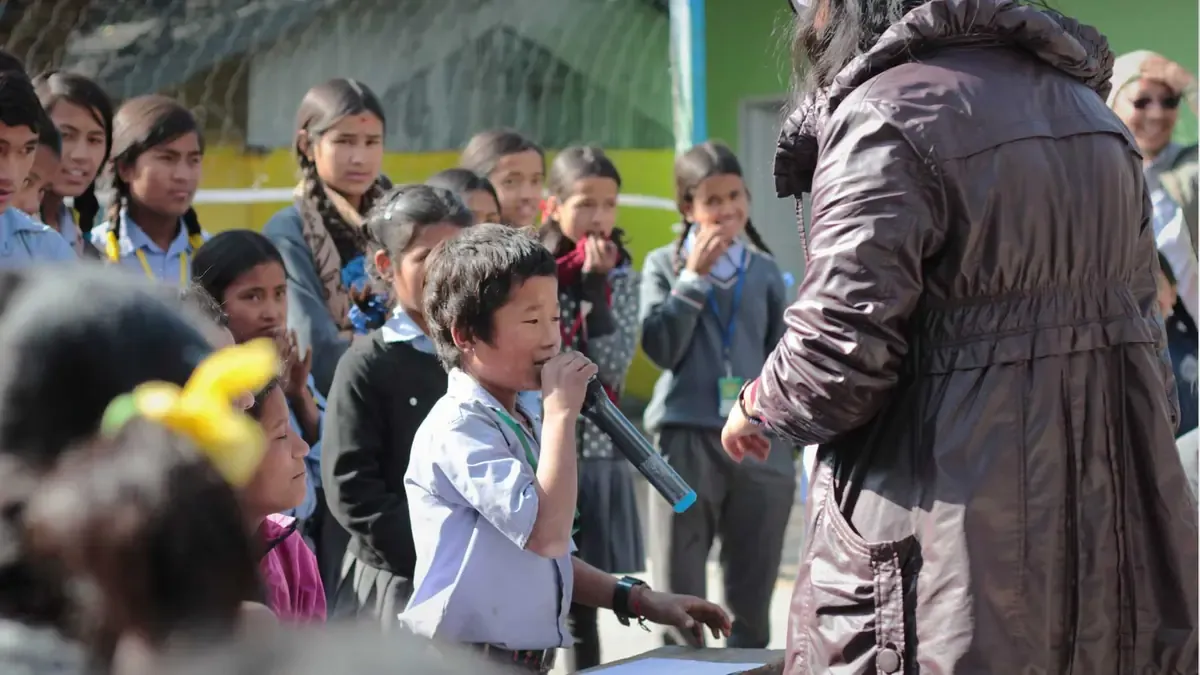 ../..Place-Based Education: Small Steps Out of the Classroom